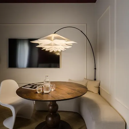 Rouge In Apartman