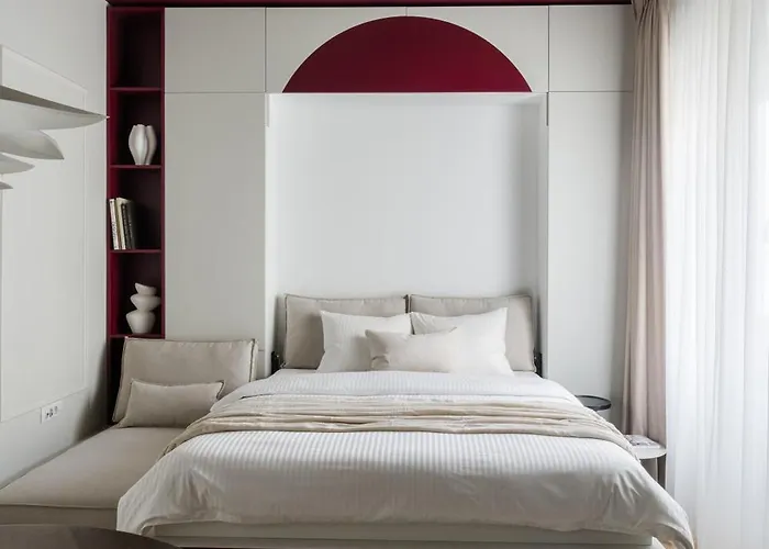 Apartment Rouge In Bucharest