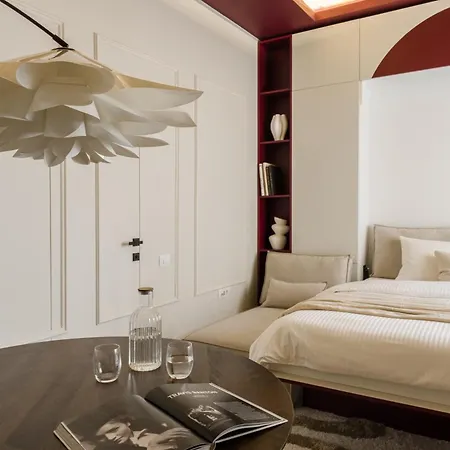 Appartement Rouge In Boekarest